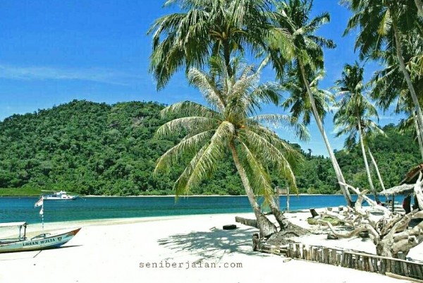 Pulau Pasumpahan Padang (seniberjalan)