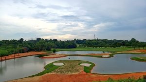 Golf di Batam/seniberjalan