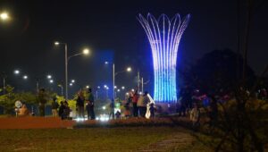 "dang-anom. seniberjalan.jpg"