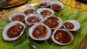 Menu makan siang di kapal pinisi Labuan Bajo