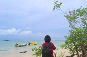Pantai Tegar Bahari (seniberjalan)