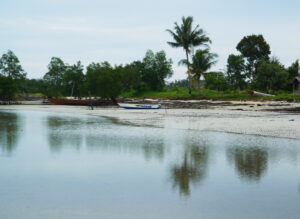 Pantai Tiga Putri Batam (seniberjalan)