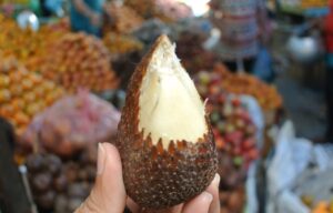 Ke pasar rakyat adalah cara menikmati perjalanan bermakna