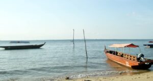 Pantai Nongsa /seniberjalan