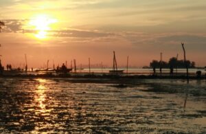 Pantai Nongsa/seniberjalan