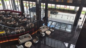 Lobi hotel Grand Mercure Batam_seniberjalan