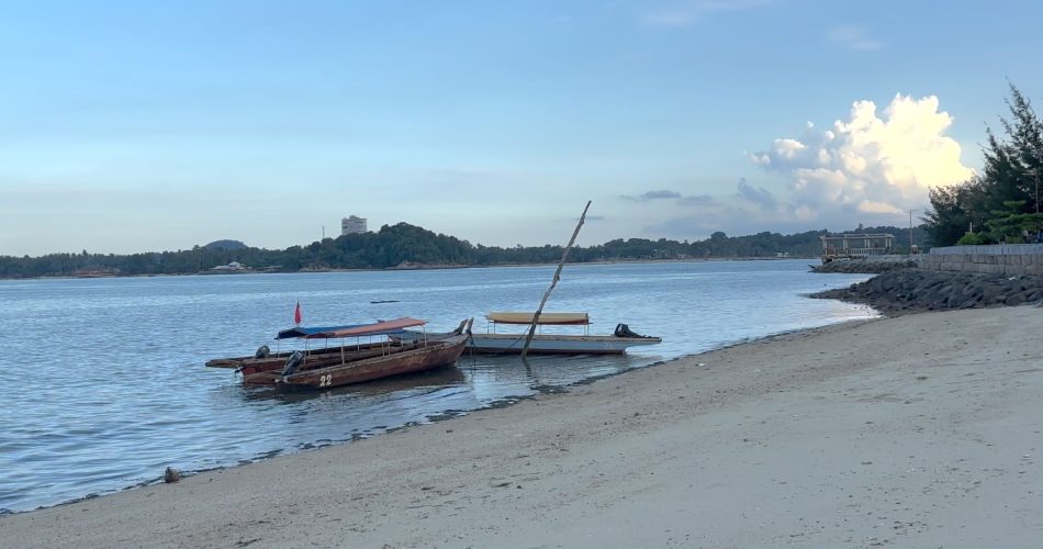 Pompong ke Pulau Putri_seniberjalan