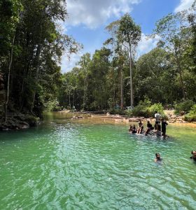 Telaga Biru Batam_seniberjalan