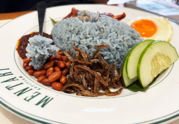 Nasi Lemak Biru Mentari Kopitiam_seniberjalan