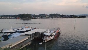 pelabuhan feri Batam Center/seniberjalan