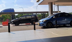Taksi di Bandara Batam/seniberjalan