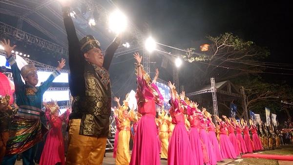 Batam Menari /seniberjalan